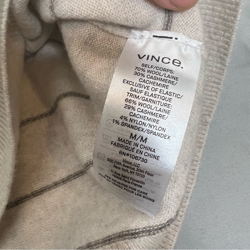 Vince wool cashmere crew neck sweater - Picture 7 of 7